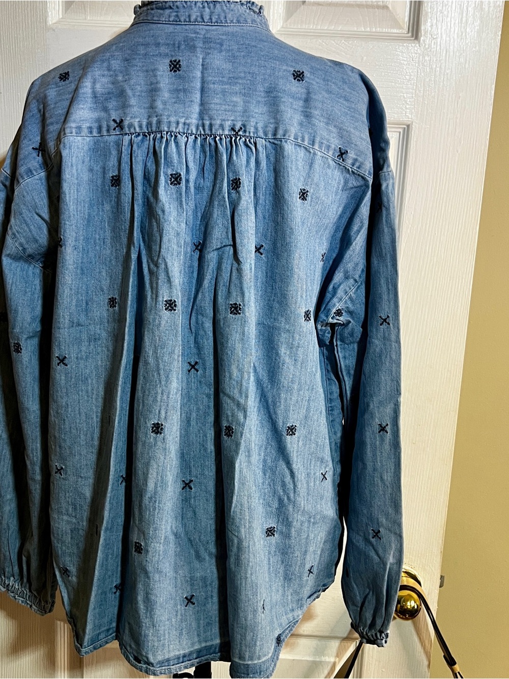 Style&Co Wms Blue Chambray Cotton Embroidered Retro Boho Ruffle Peasant Top XL - Picture 8 of 15